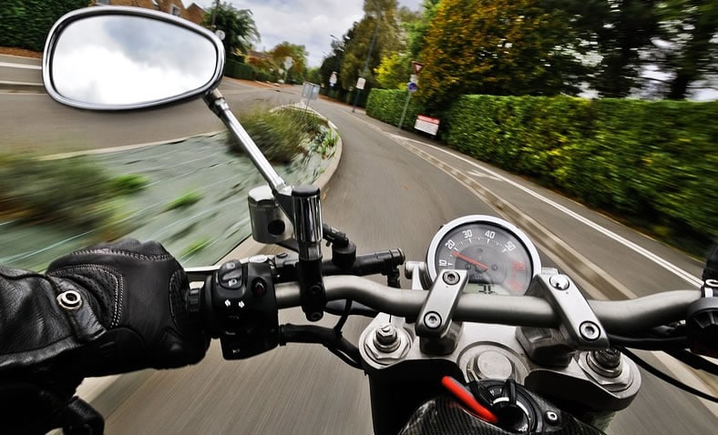 come guidare una moto